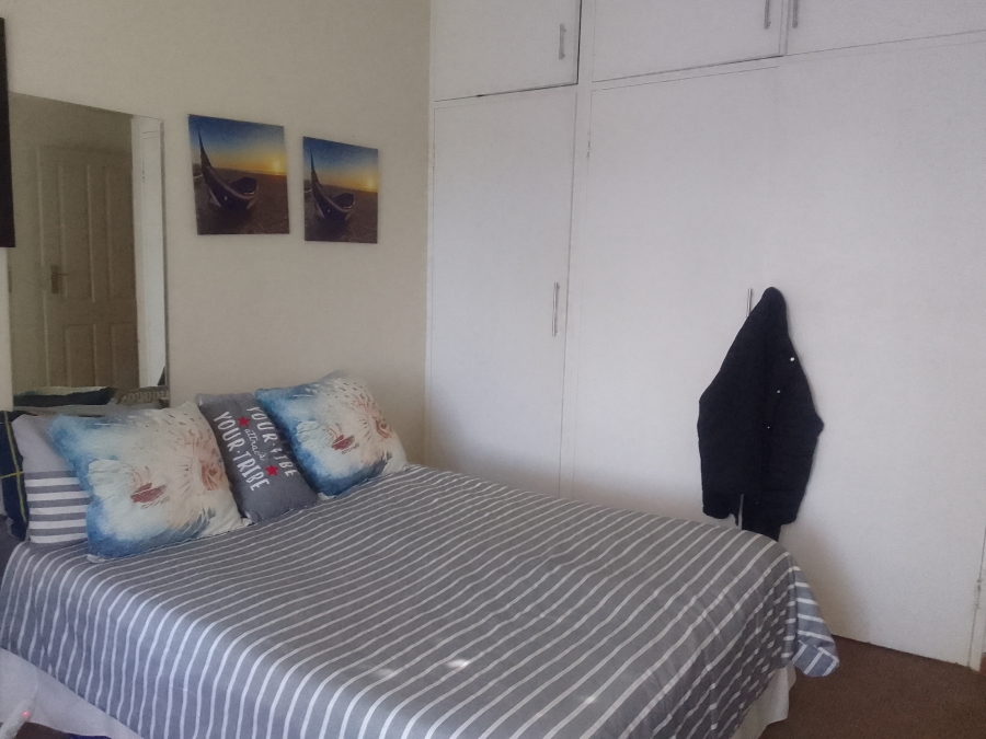 To Let 4 Bedroom Property for Rent in Geelhoutpark North West